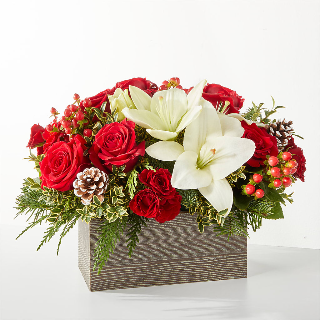 Snowy Wonderland Bouquet – Coach House Floral Inc, Canal Fulton OH