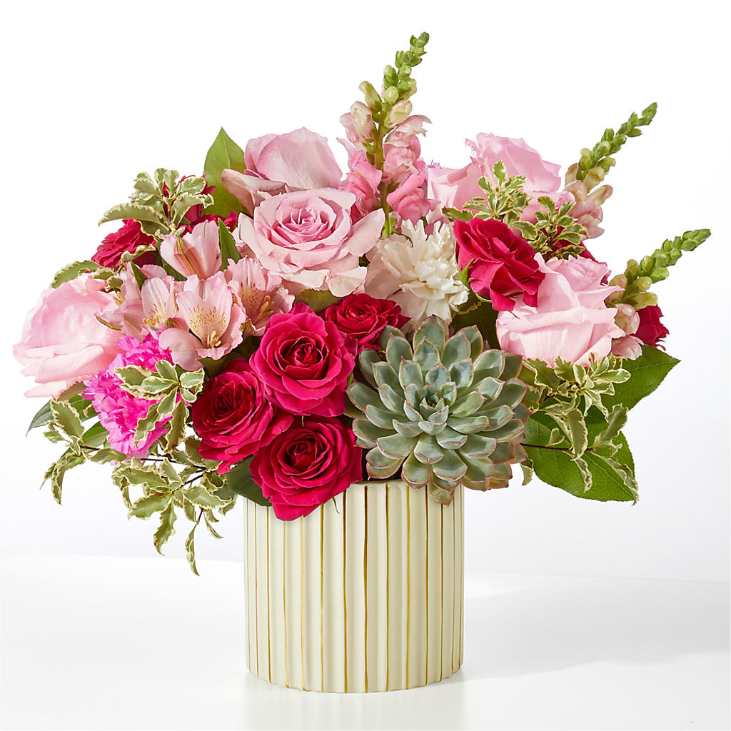 Magenta Musings Bouquet – Coach House Floral Inc, Canal Fulton OH