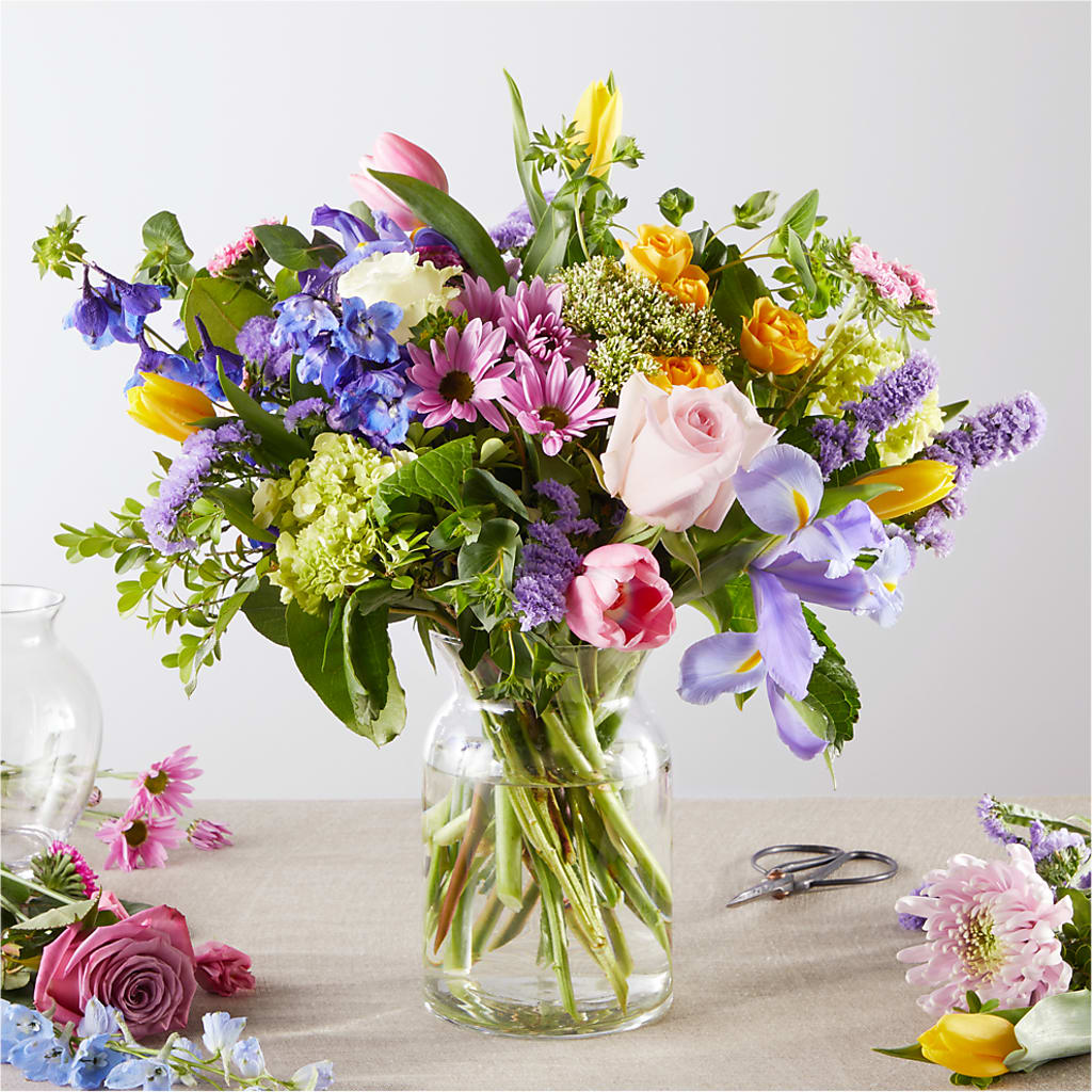 Pastel Tradition - A Florist Original – Coach House Floral Inc, Canal Fulton OH