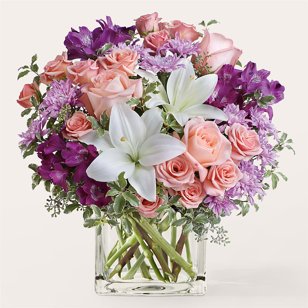 Mani Pedi Bouquet – Coach House Floral Inc, Canal Fulton OH