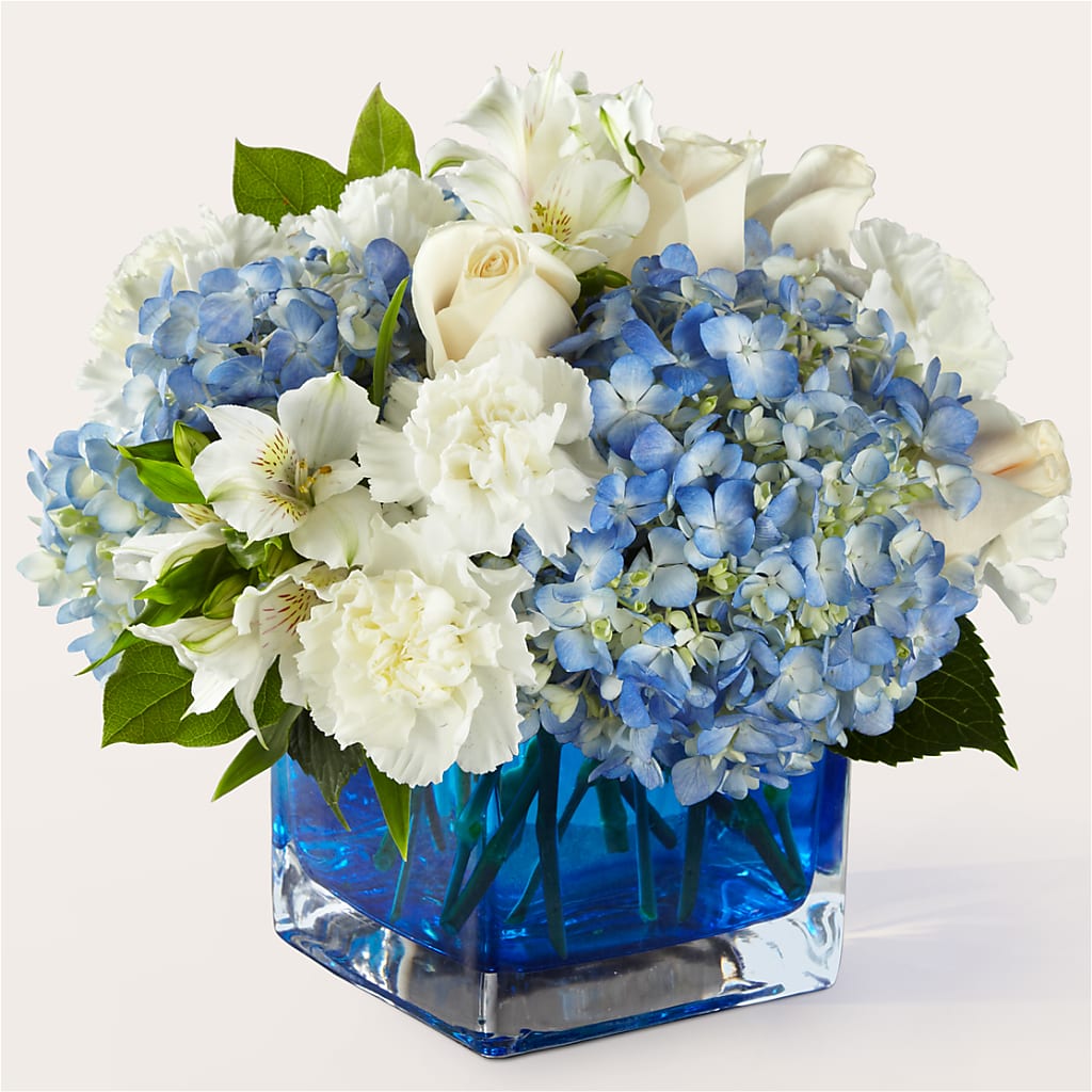 Soothing Waters Bouquet – Coach House Floral Inc, Canal Fulton OH