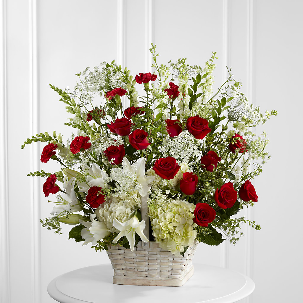 In Loving Memory Arrangement – Coach House Floral Inc, Canal Fulton OH