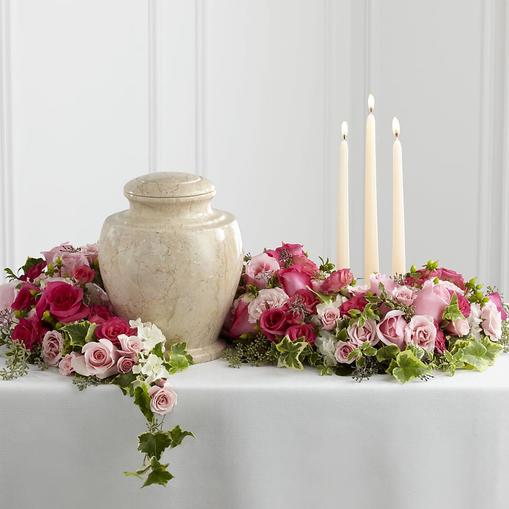 Remembrance Arrangement – Coach House Floral Inc, Canal Fulton OH