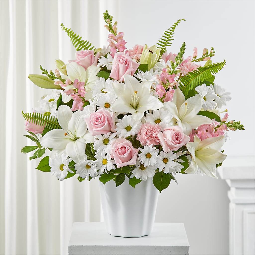 Soft Touch Tabletop Basket – Coach House Floral Inc, Canal Fulton OH