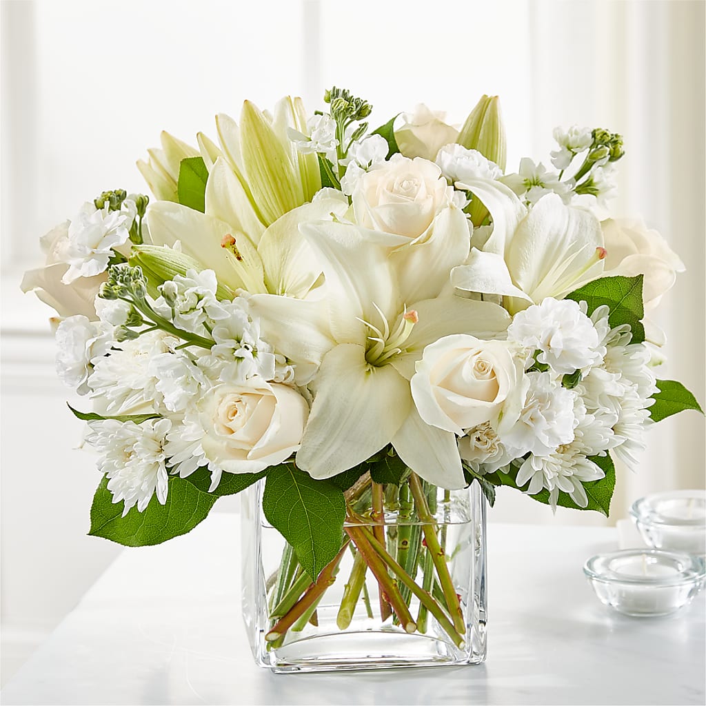 Gentle Breeze Bouquet – Coach House Floral Inc, Canal Fulton OH