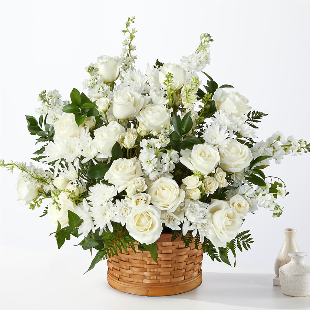 Heartfelt Condolences Arrangement – Coach House Floral Inc, Canal Fulton OH