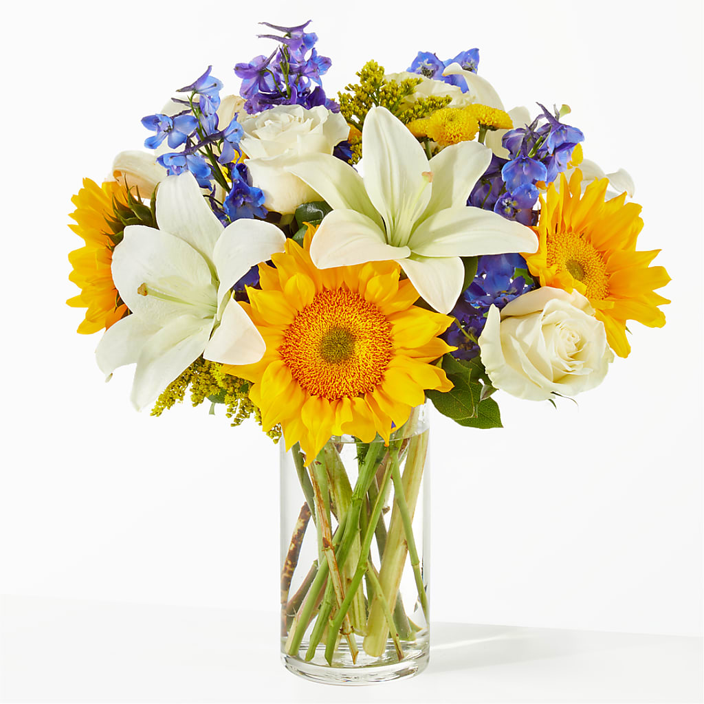 Stargazing Bouquet – Coach House Floral Inc, Canal Fulton OH