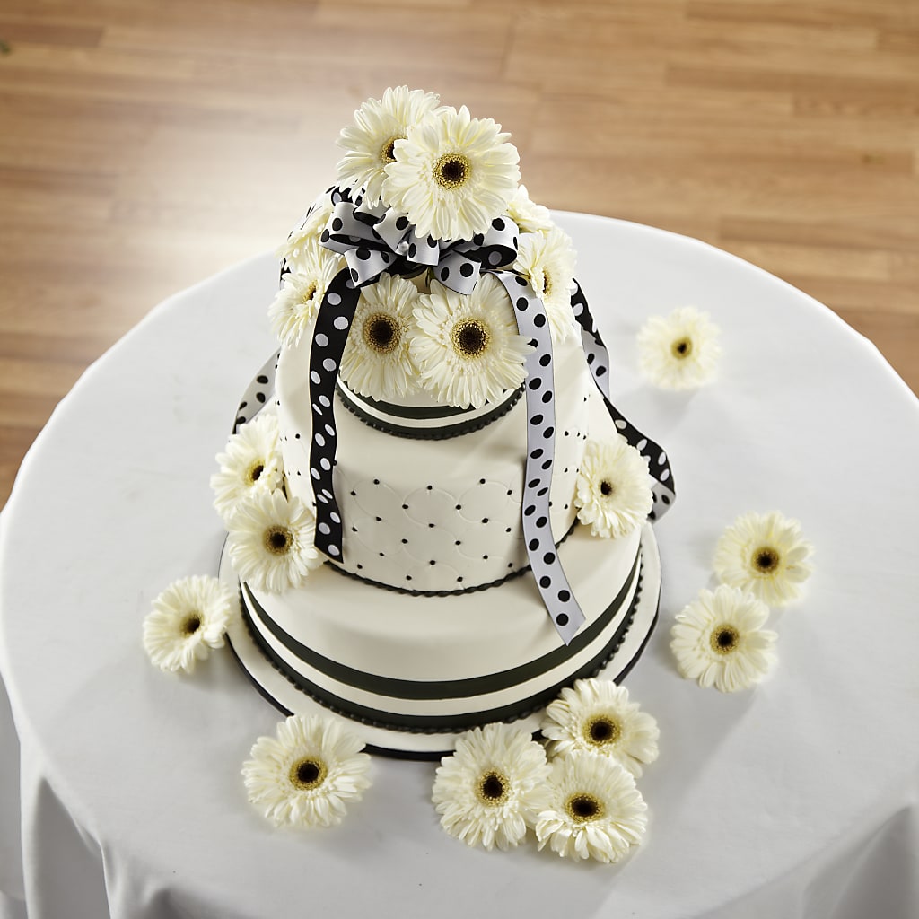 Simple Sophistication Cake Décor – Coach House Floral Inc, Canal Fulton OH