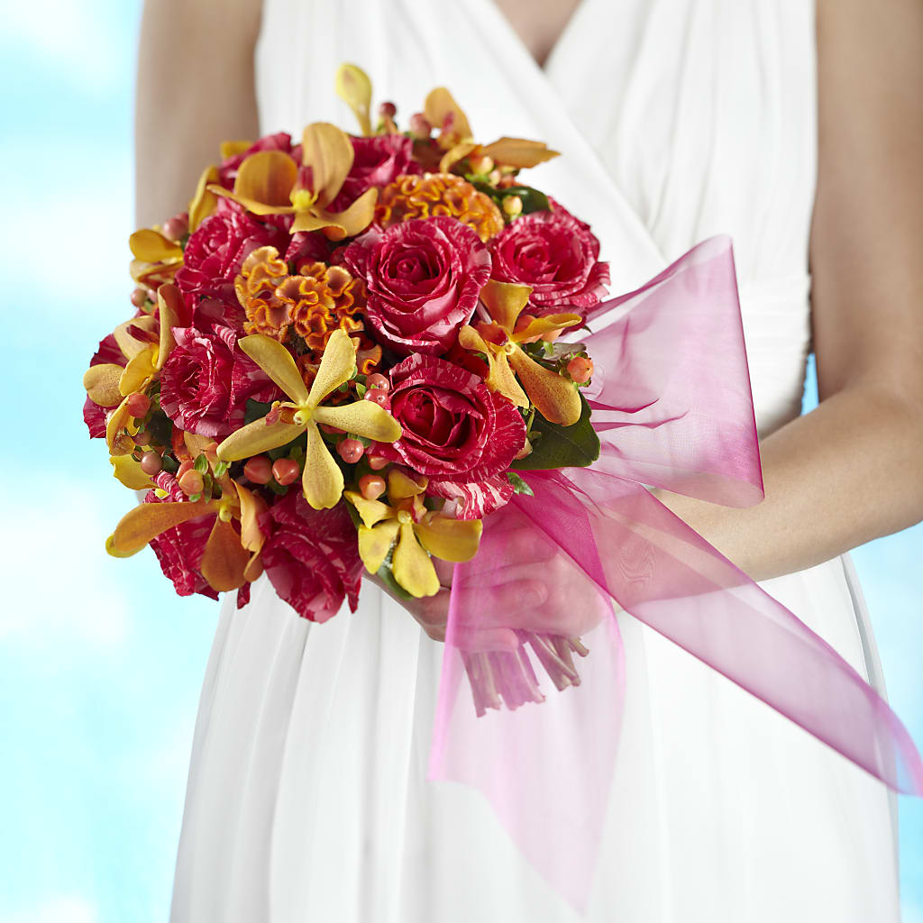 Brilliant Shades of Love Bouquet – Coach House Floral Inc, Canal Fulton OH