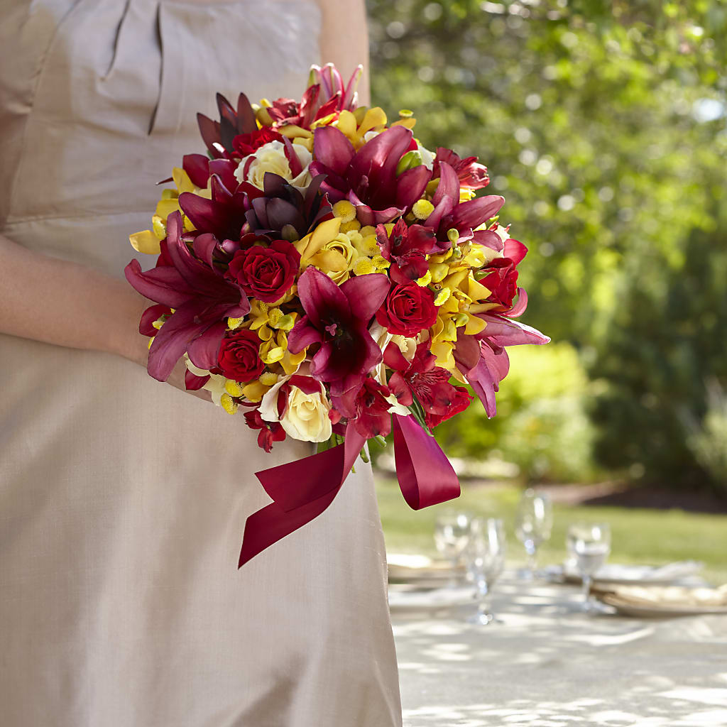 Sunningdale Bouquet – Coach House Floral Inc, Canal Fulton OH