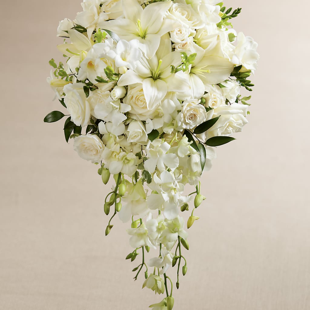 White Wonders Bouquet – Coach House Floral Inc, Canal Fulton OH